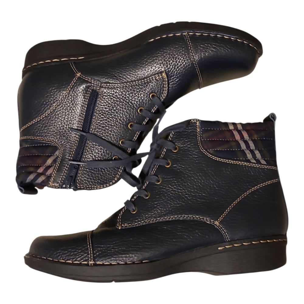 Clarks Whistle Bea Pebbled Leather Ankle Boots Black US 9.5 - Picture 3 of 5